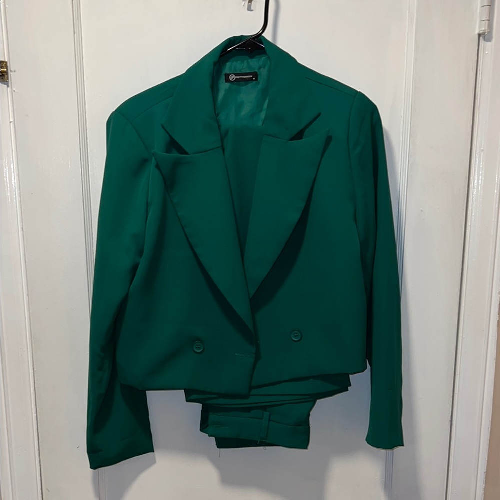 Green Cropped Blazer and Pants